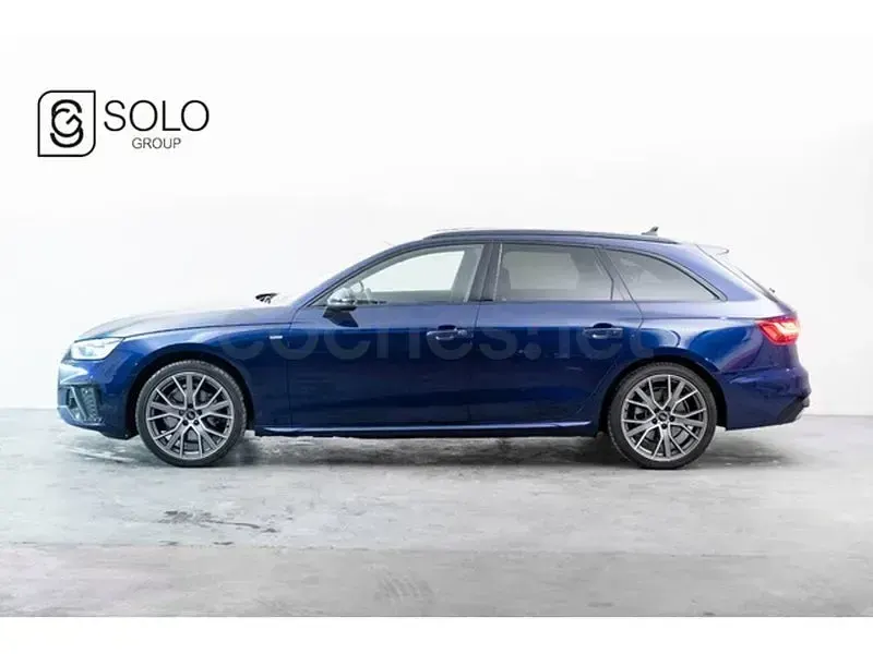 Usado Audi A4 Ambiente 163 CV (119 kW) 2022 Azul Familiar