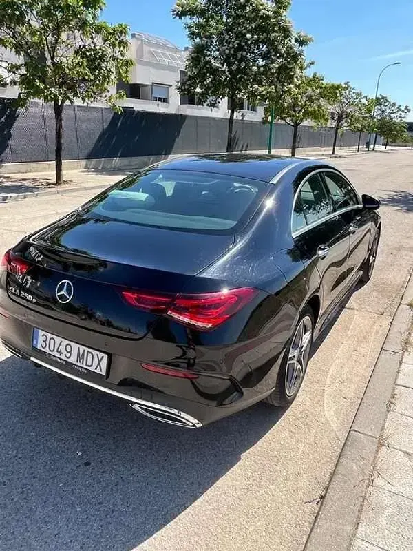 Usado Mercedes CLA250e 218 CV (160 kW) 2023 Negro Coupe