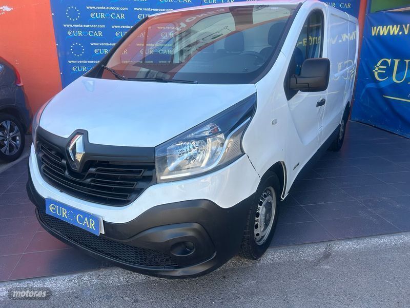 Blanco Usado 2015 Renault Trafic Van | 11.650 € (Un poco caro) - Imagen 1/4