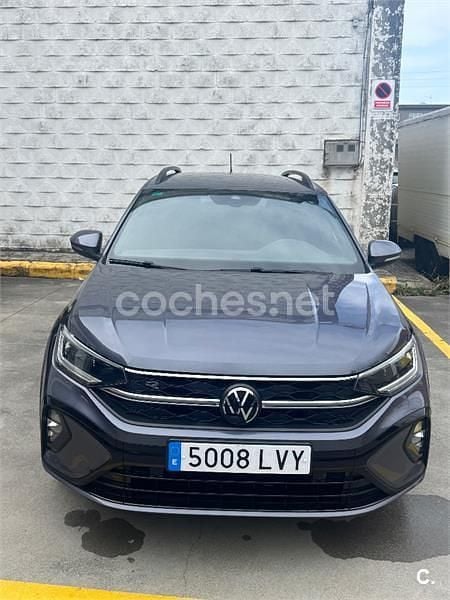 Usado VW Taigo R-line 110 CV (80 kW) 2022 Gris / plata SUV
