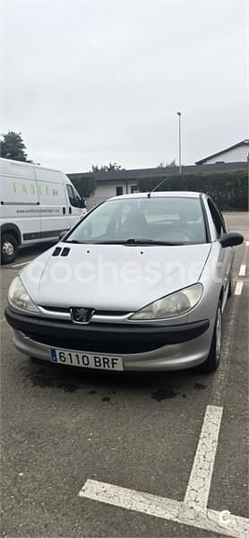 Gris / plata Usado 2001 Peugeot 206 Berlina | 2500 € (Un poco caro) - Imagen 1/4