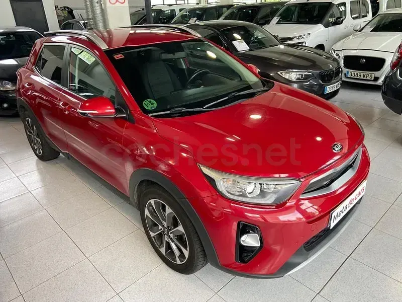Usado Kia Stonic 120 CV (88 kW) 2017 Rojo SUV
