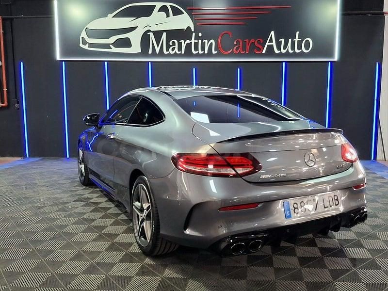 Usado Mercedes C43 AMG 390 CV (286 kW) 2019 Gris / plata Coupe