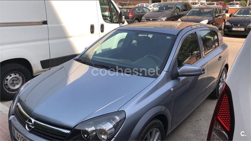 Usado Opel Astra Enjoy 120 CV (88 kW) 2006 Azul Berlina