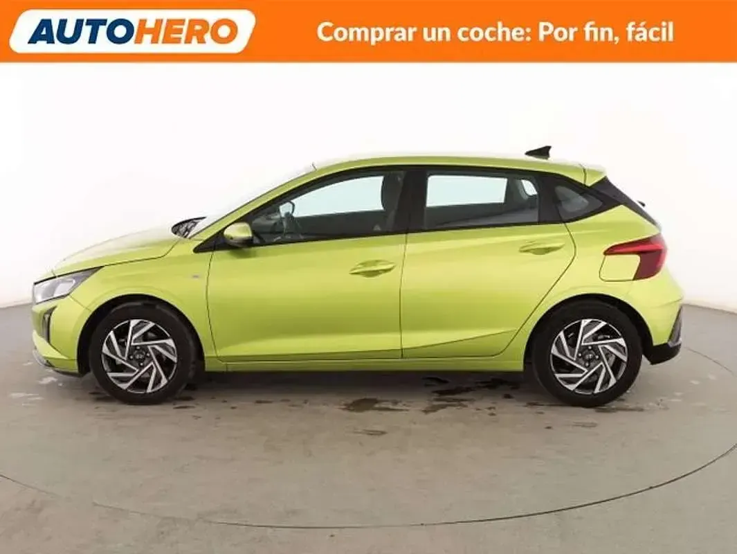 Usado Hyundai i20 101 CV (74 kW) 2024 Amarillo Utilitario