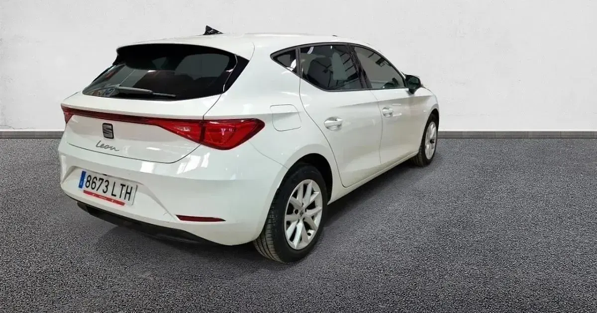 Usado Seat Leon Style 115 CV (84 kW) 2021