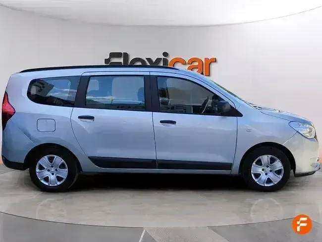 Usado Dacia Lodgy Comfort 115 CV (84 kW) 2021 Gris Monovolumen