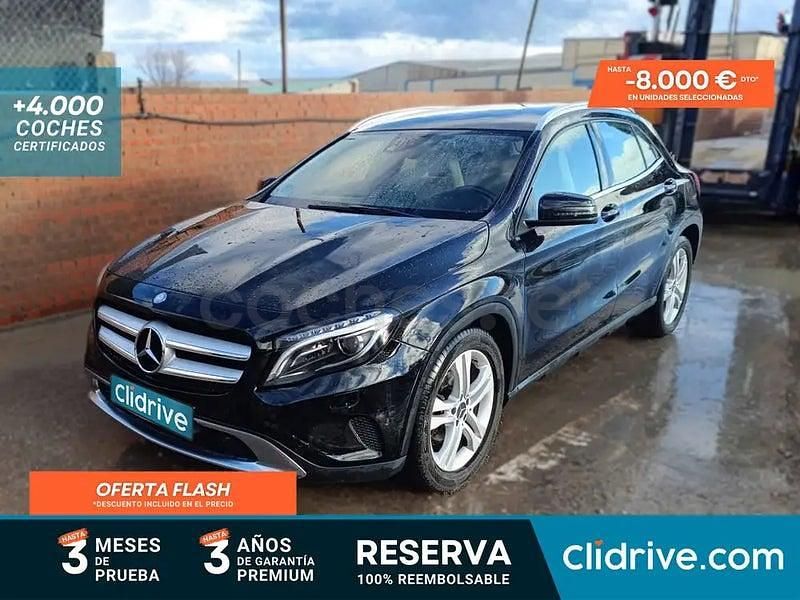 Usado Mercedes GLA200 Style 136 CV (100 kW) 2015 Negro SUV