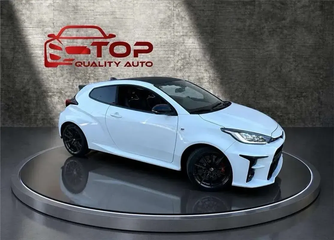 Usado Toyota Yaris 260 CV (191 kW) 2021 Blanco Utilitario