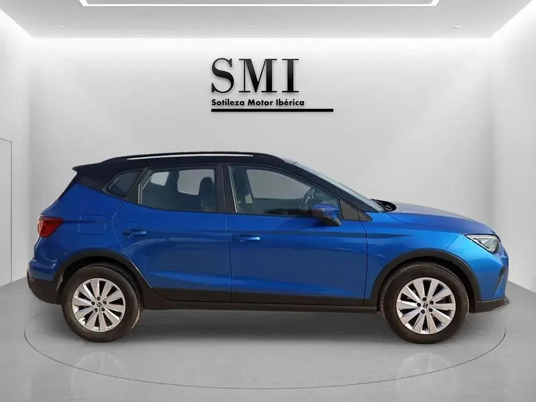Usado Seat Arona Style 110 CV (80 kW) 2023 Azul SUV