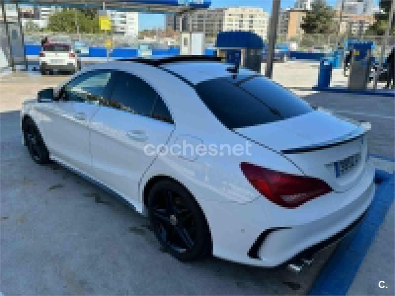 Usado Mercedes CLA200 AMG line 136 CV (100 kW) 2015 Blanco Berlina