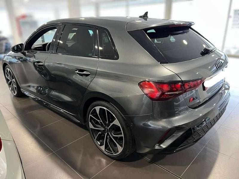 Usado Audi A3 Sportback 150 CV (110 kW) 2024 Gris Utilitario