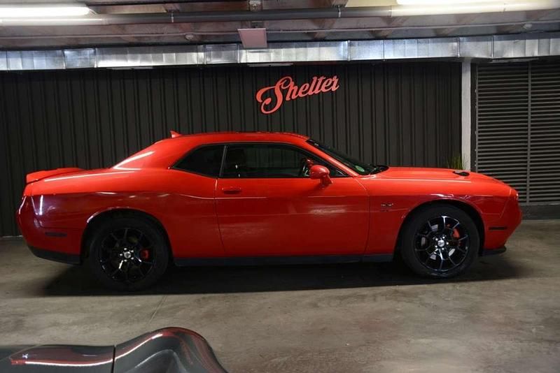 Usado Dodge Challenger 375 CV (275 kW) 2017 Rojo Coupe