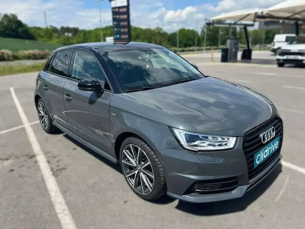 Usado Audi A1 Premium 90 CV (66 kW) 2015 Gris Utilitario