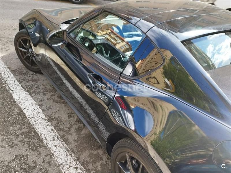 Usado Mazda MX5 Luxury 131 HP (96 kW) 2017 Preto Cabrios