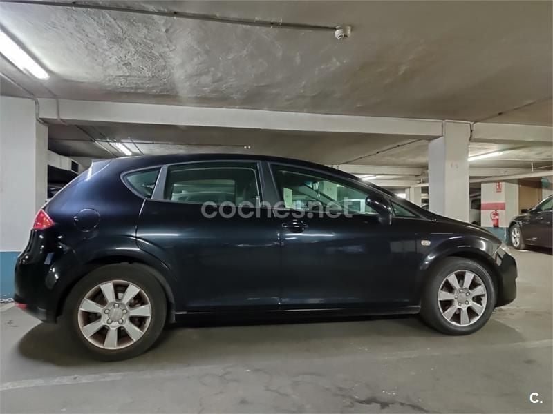 Negro Usado 2007 Seat Leon Stylance Berlina | 5000 € (Precio justo) - Imagen 1/4