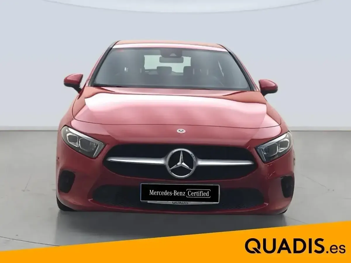 Usado Mercedes A180 116 CV (85 kW) 2019 Rojo