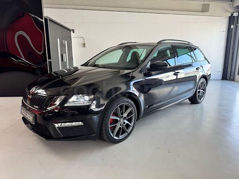 Usado Skoda Octavia RS 184 CV (135 kW) 2019 Negro Familiar