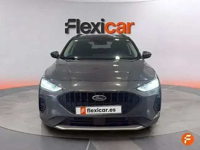 Usado Ford Focus Active 155 CV (114 kW) 2024 Gris Berlina