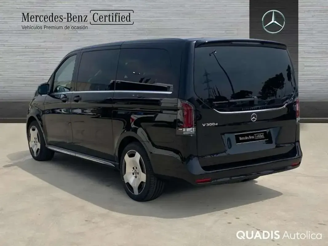 Nuevo Mercedes V300 Exclusive 239 CV (175 kW) 2026 Plateado Monovolumen