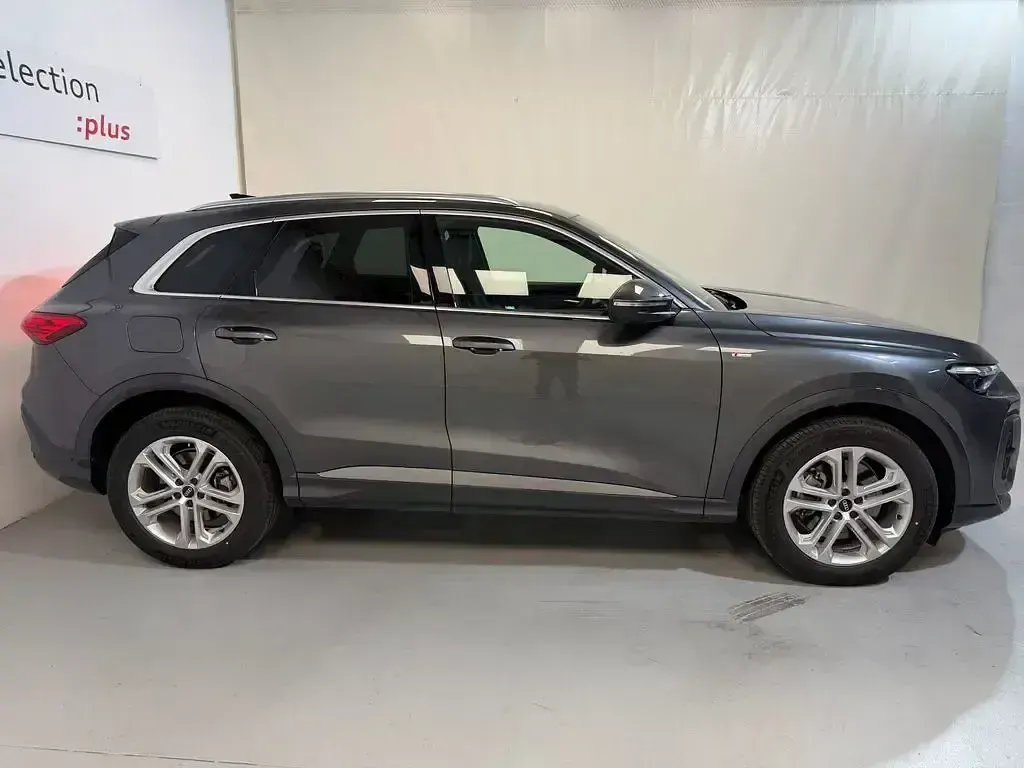Usado Audi Q5 S-Line 204 CV (150 kW) 2025 Gris / plata SUV