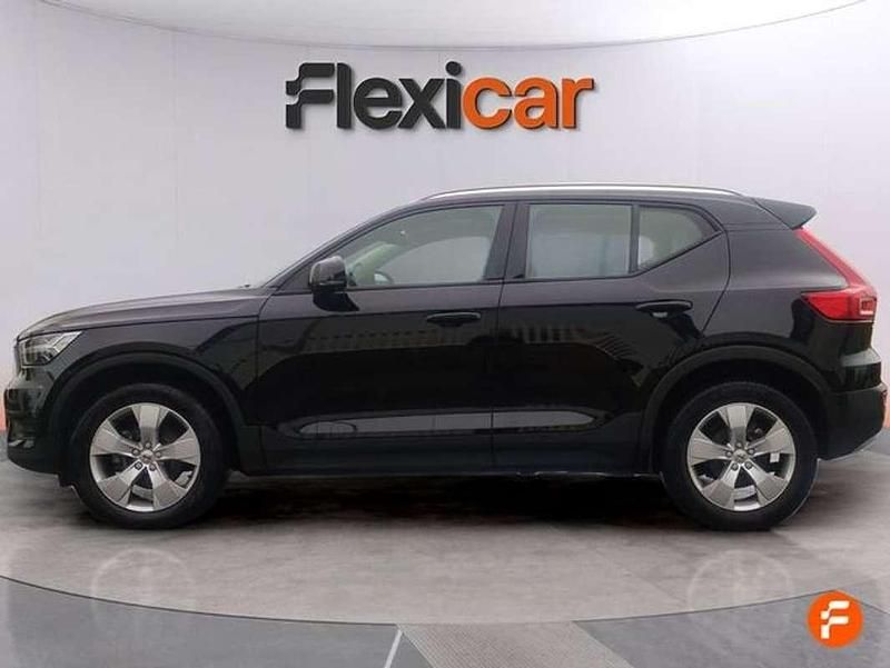 Usado Volvo XC40 Momentum 163 CV (119 kW) 2019 Negro SUV