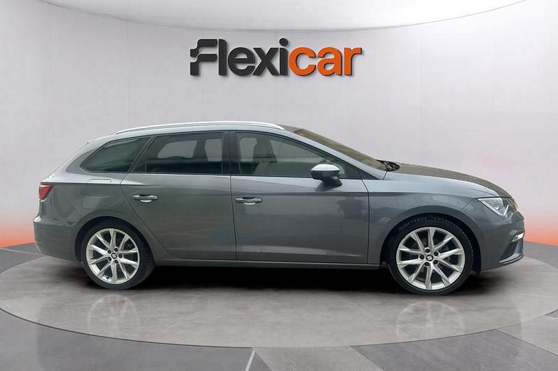 Usado Seat Leon ST FR 150 CV (110 kW) 2017 Gris Familiar