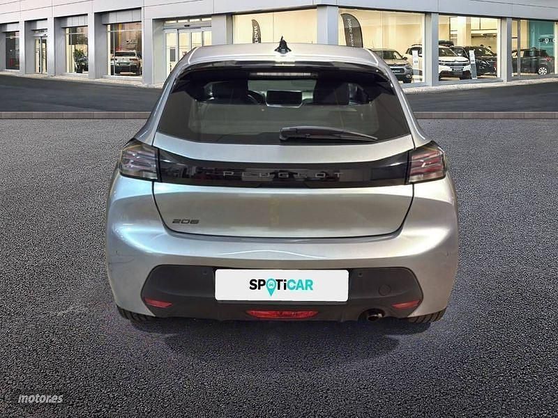 Usado Peugeot 208 Active 102 CV (75 kW) 2024 Gris Utilitario