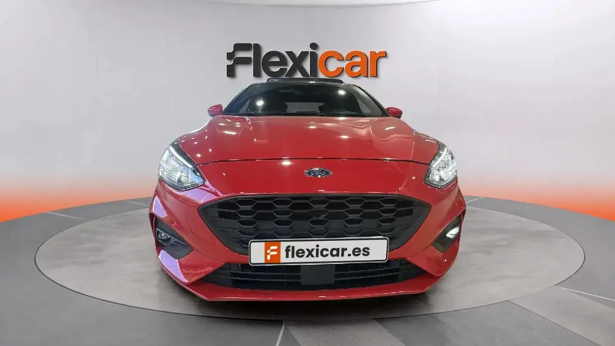 Usado Ford Focus ST-Line X 155 CV (114 kW) 2021 Rojo Berlina