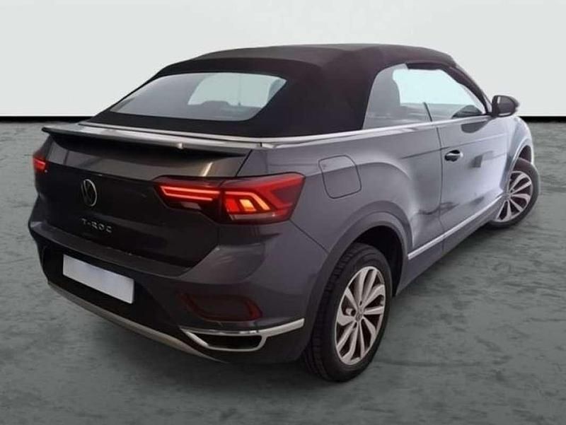 Usado VW T-Roc Edition 110 CV (80 kW) 2022 Gris SUV