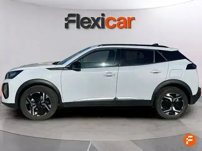 Usado Peugeot 2008 Allure 130 CV (95 kW) 2024 Blanco SUV