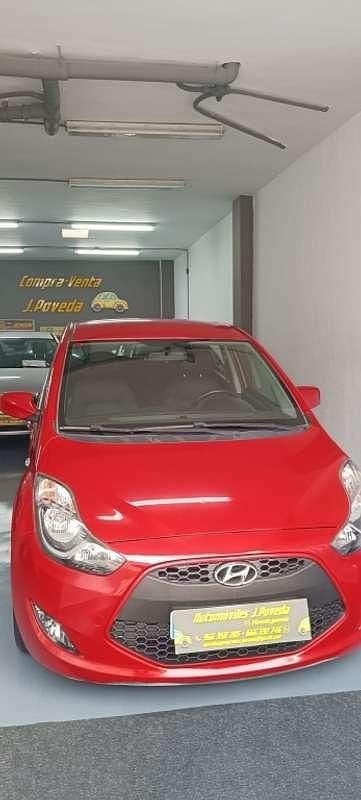 Usado Hyundai ix20 90 CV (66 kW) 2016 Rojo Utilitario