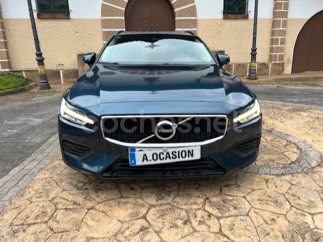 Usado Volvo V60 150 CV (110 kW) 2019 Azul Familiar