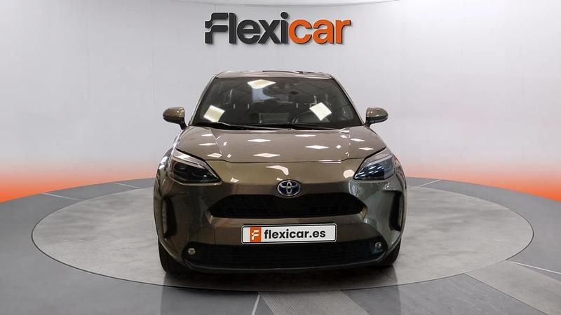 Usado Toyota Yaris Hybrid Active 116 CV (85 kW) 2023 Verde