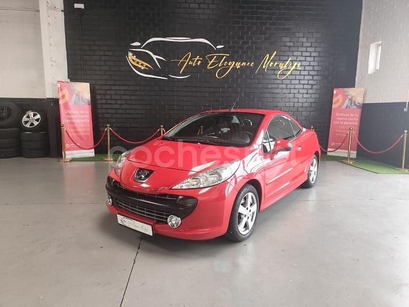 Rojo Usado 2009 Peugeot 207 CC Sport Descapotable | 5000 € (Precio justo) - Imagen 1/4