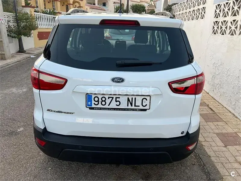 Usado Ford Ecosport Trend 125 CV (91 kW) 2019 Blanco SUV