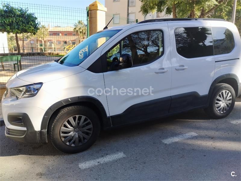 Blanco Usado 2022 Peugeot Rifter Allure Monovolumen | 19.500 € (Precio justo) - Imagen 1/4