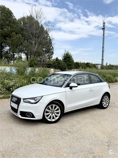 Usado Audi A1 Ambition 105 CV (77 kW) 2014 Blanco Utilitario