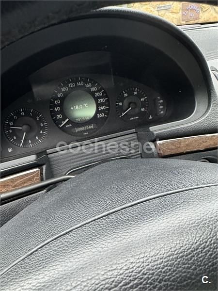 Usado Mercedes E220 170 CV (125 kW) 2008 Azul Berlina