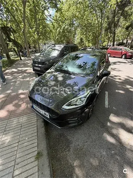 Usado Ford Fiesta ST-Line 95 CV (69 kW) 2021 Gris / plata Utilitario