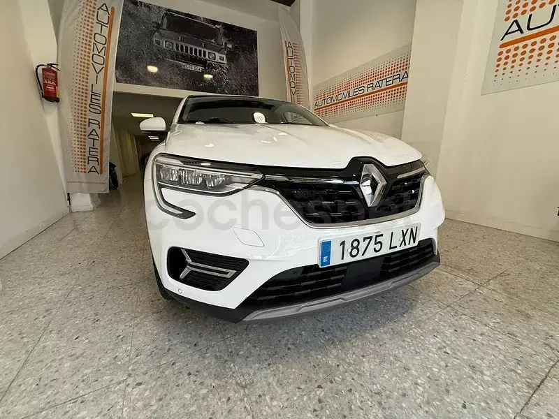 Usado Renault Arkana Zen 140 CV (102 kW) 2022 Blanco SUV