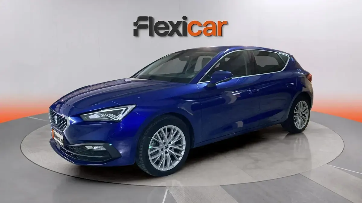 Usado Seat Leon XCELLENCE 150 CV (110 kW) 2020 Azul Berlina
