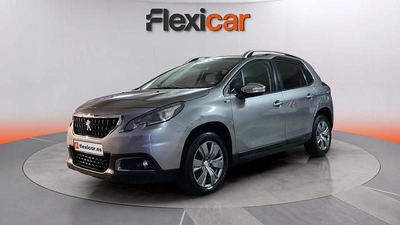 Usado Peugeot 2008 Style 131 CV (96 kW) 2017 Gris SUV