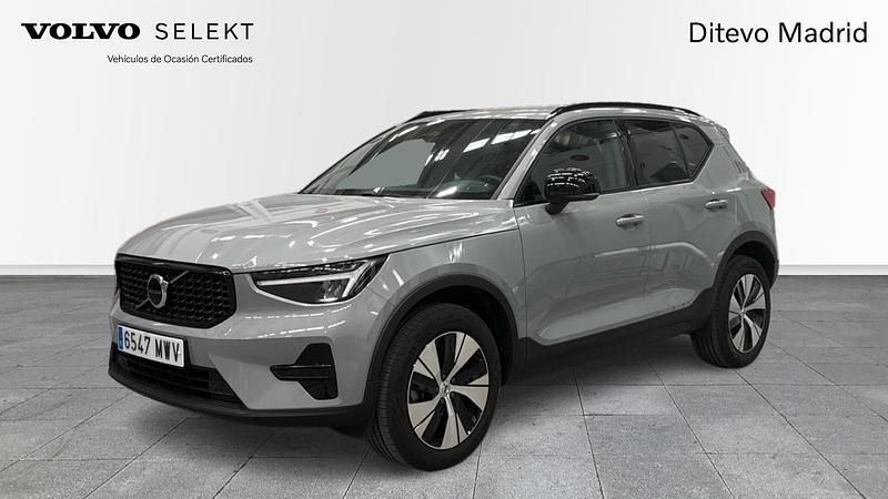Gris Usado 2024 Volvo XC40 Plus SUV | 35.900 € (Precio justo) - Imagen 1/4