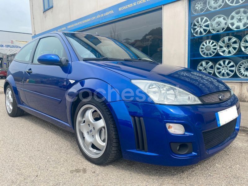 Azul Usado 2003 Ford Focus RS Berlina | 36.500 € - Imagen 1/4