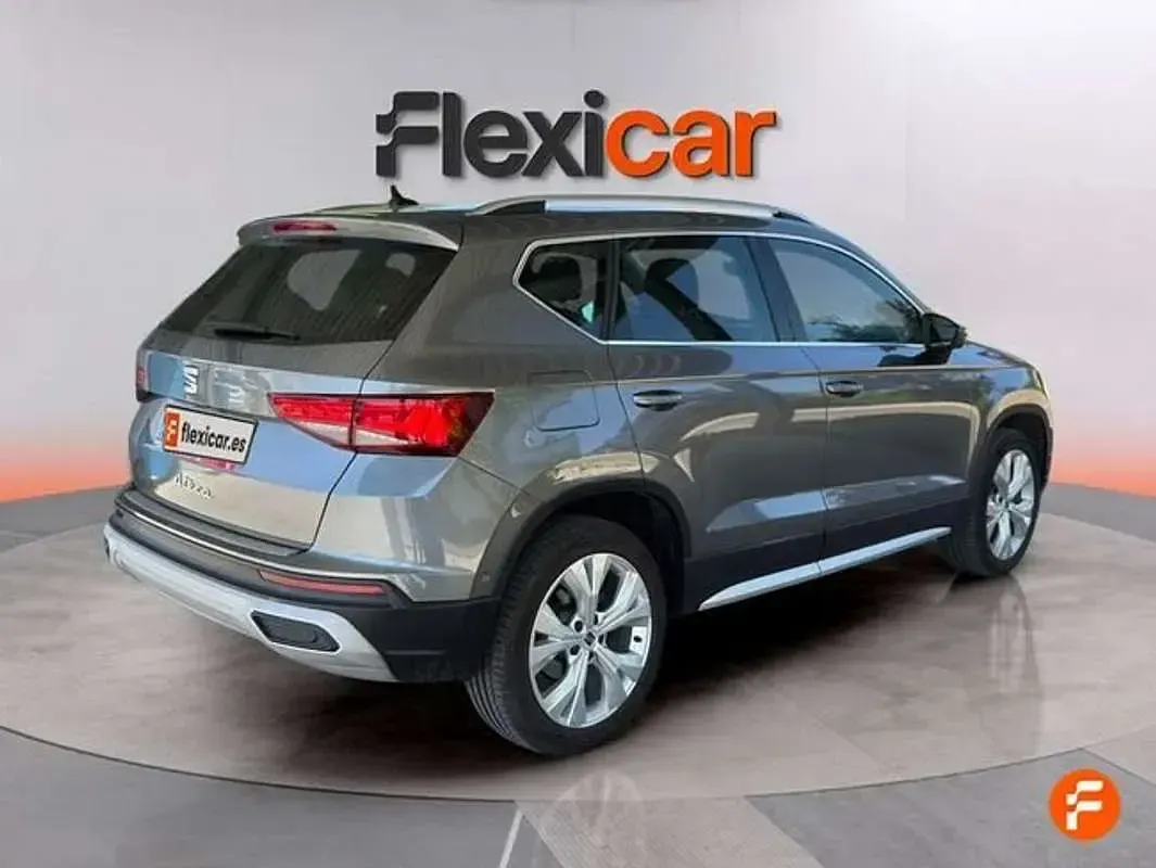 Usado Seat Ateca 150 CV (110 kW) 2023 Gris SUV