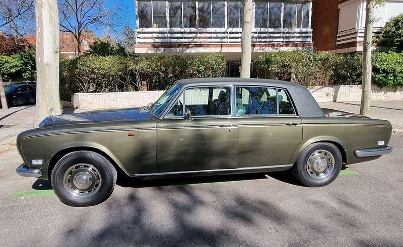 Usado Rolls Royce Silver Shadow 283 CV (208 kW) 1977 Verde Berlina