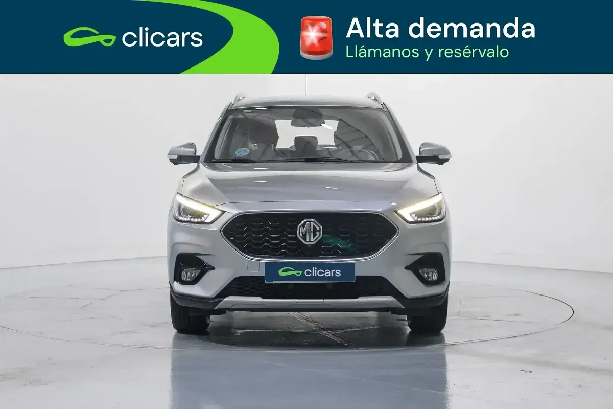 Usado MG ZS Luxury 106 CV (77 kW) 2022 Gris SUV