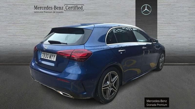 Usado Mercedes A180 136 CV (100 kW) 2025 Azul Berlina