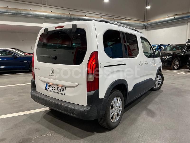 Usado Peugeot Rifter Active 100 CV (73 kW) 2019 Blanco Monovolumen